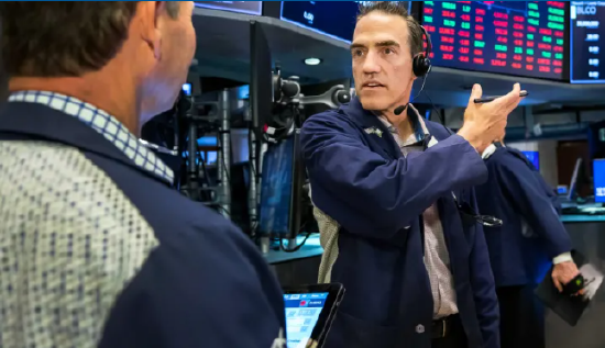 响应FED“鹰声”？阿波罗首席：AI狂潮下今年恐难降息！