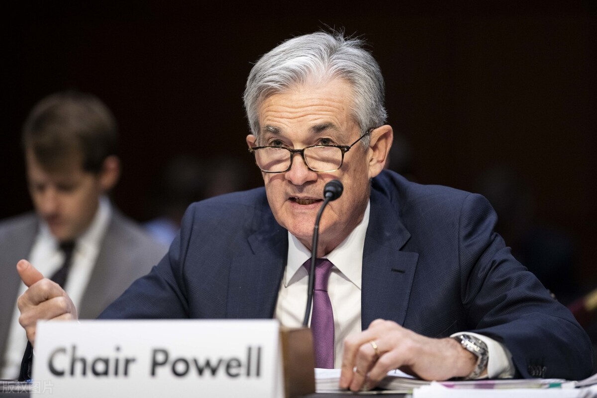 美联储会议纪要：官员担心通胀下降速度放缓 释放减慢缩表信号