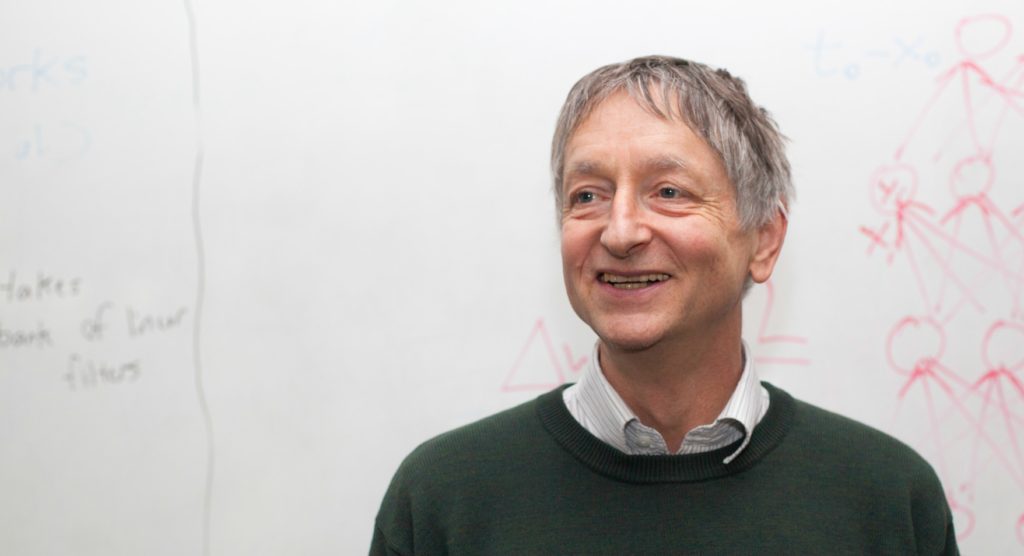 担忧大规模失业前景 AI教父建议英国政府推行全民基本收入制度