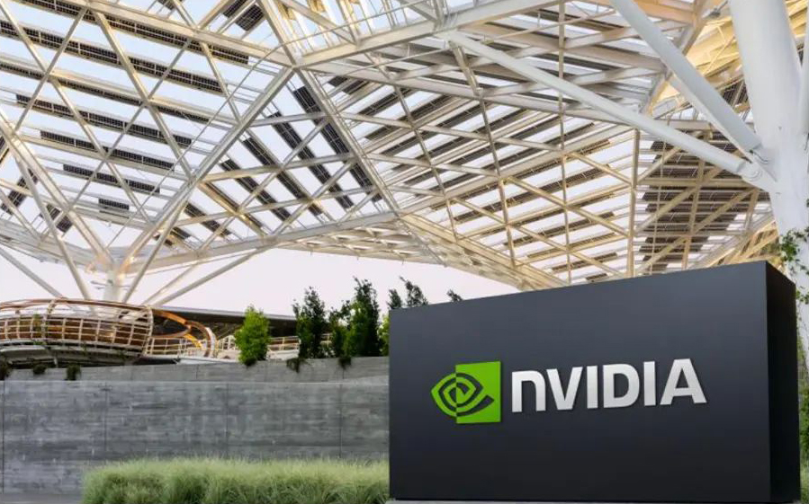 美股开始“T+1” 纳指又创新高！英伟达涨近7% 市值一夜增加1.3万亿元！美联储官员：仍有加息可能性