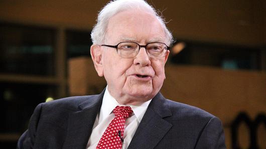 美股见顶信号？巴菲特狂卖苹果！段永平、但斌：不跟！“债王”警告别抄底！