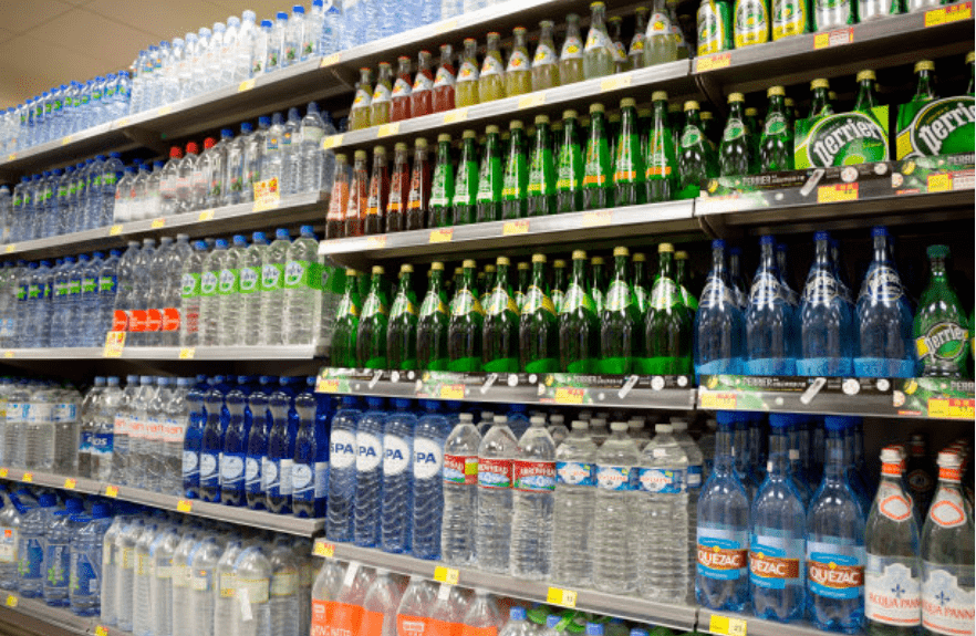 部分商超矿泉水被一抢而空 干粮断货 电商平台一度瘫痪 日本发布“巨大地震警报”