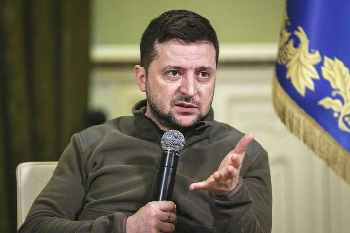 俄美会谈结束 泽连斯基发声:绝不会屈服!还取消了2月19日对沙特的访问!