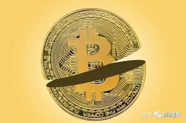 比特币一度拉升1万美元！特朗普宣布加密货币战略储备标的 五大币种入选