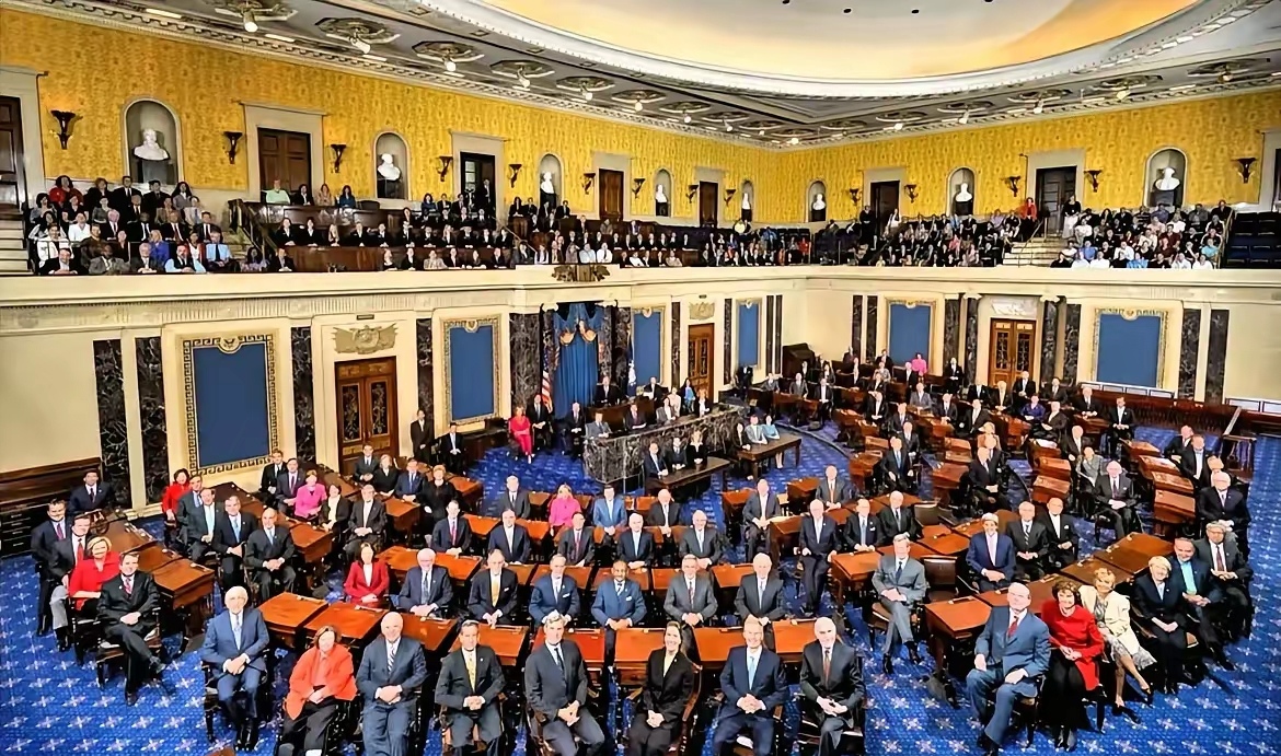 美参议院投票通过短期支出法案 防止政府“停摆”