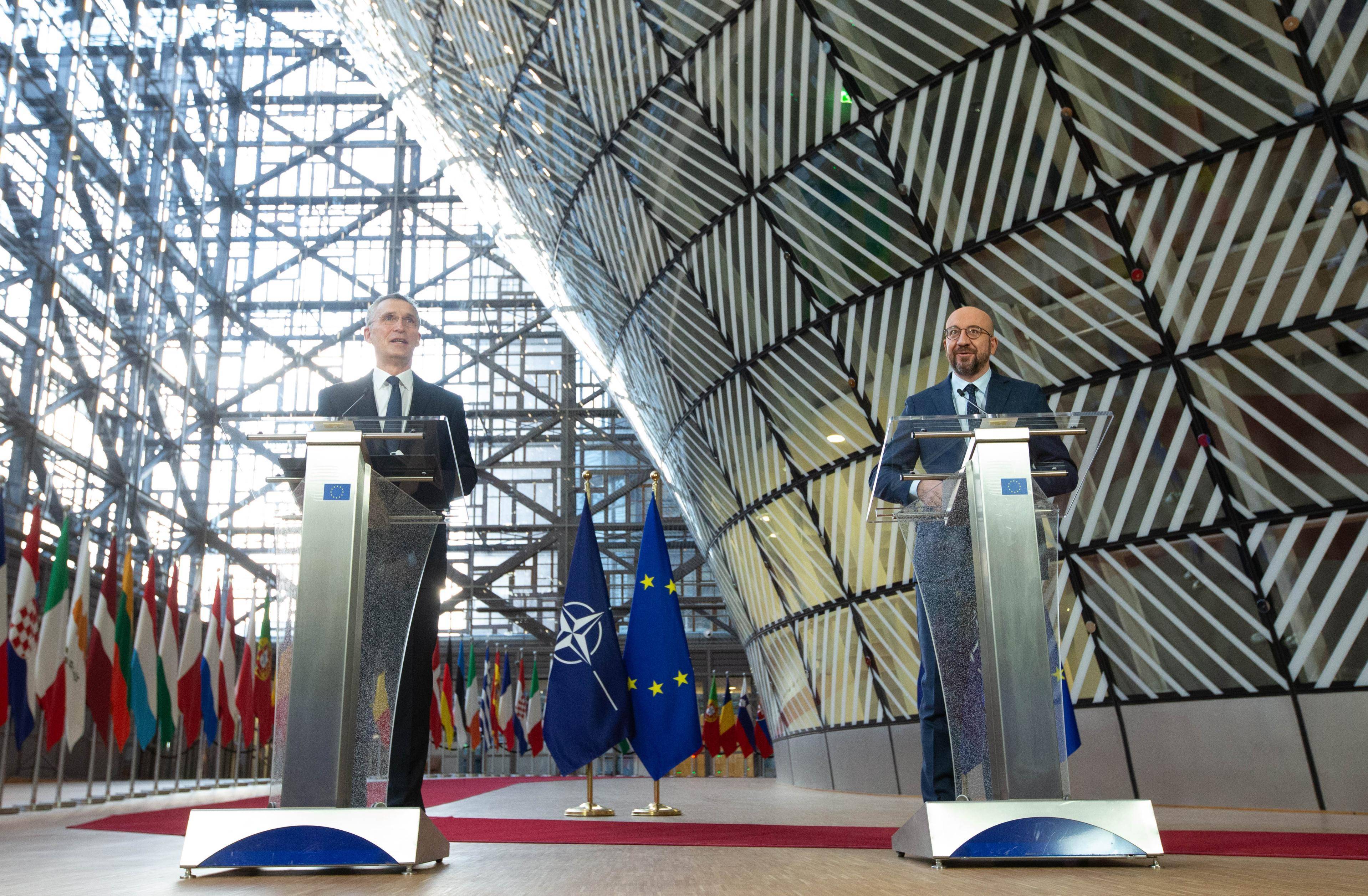 欧洲领导人隔空喊话:现在不是解除对俄罗斯制裁的时候