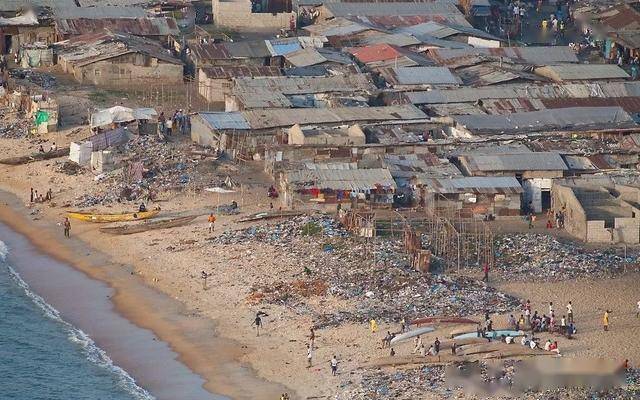 逃离美国的全球资本去了哪？“最牛”黄金正携手“最猛”欧元