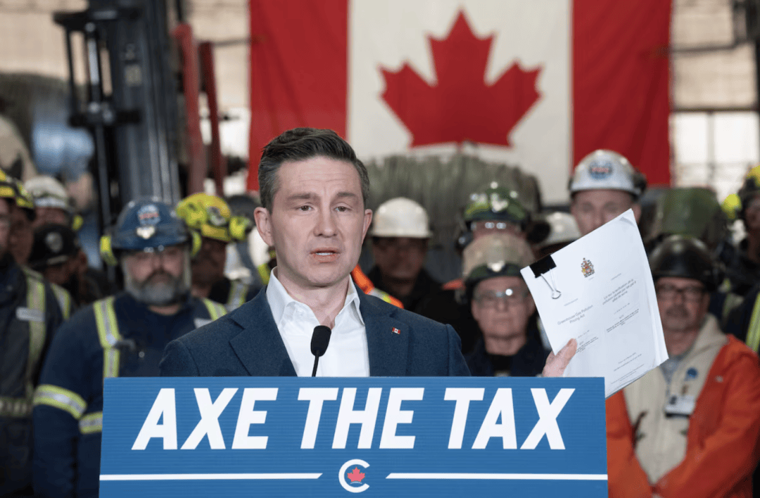 特朗普怒斥低支持率民调是“假新闻” 要求调查民调机构