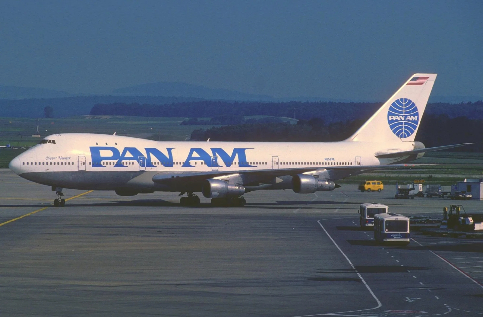 美国正式接受卡塔尔为特朗普提供的波音747飞机