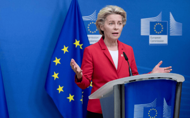 特朗普：6月1日起对欧盟征收50%关税 对不在美国生产的手机制造商征收25%的关税