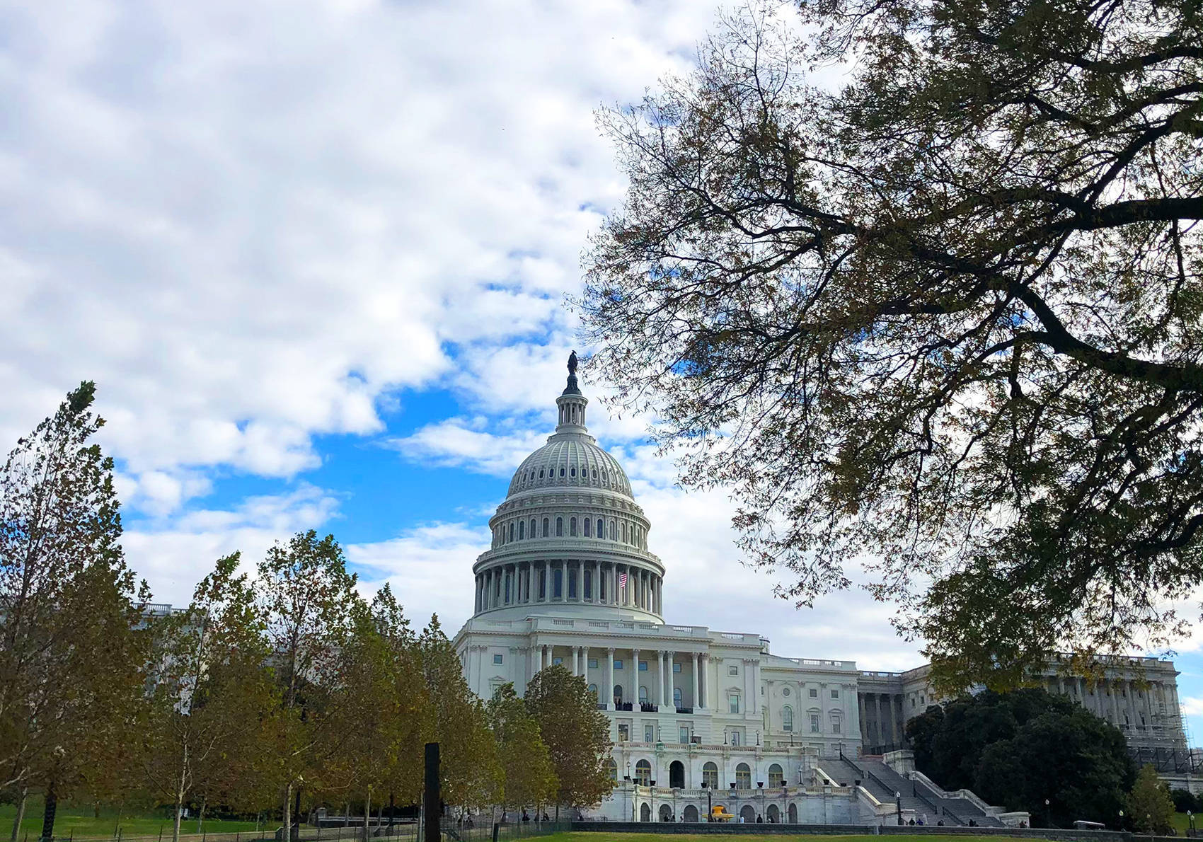 美联储将基准利率维持在4.25%-4.50%不变 连续第四次会议按兵不动