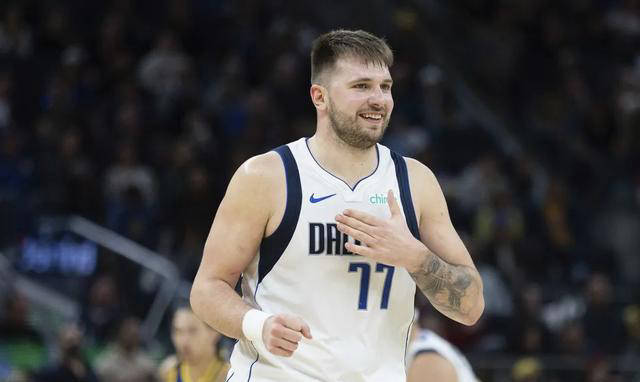 力挺鲍威尔!美联储理事:关税料“持续”推高通胀 应继续观望