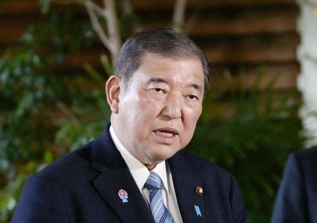 特朗普又“开炮” 再次施压美联储!“一头顽固的骡子 一个愚蠢的人”