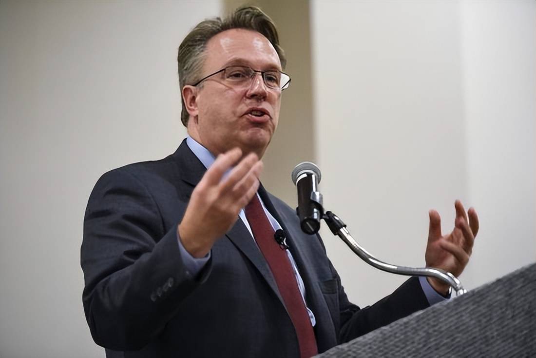 最高250%！特朗普宣布将先对进口药品征收“小额关税” 新任美联储主席人选将“出炉”