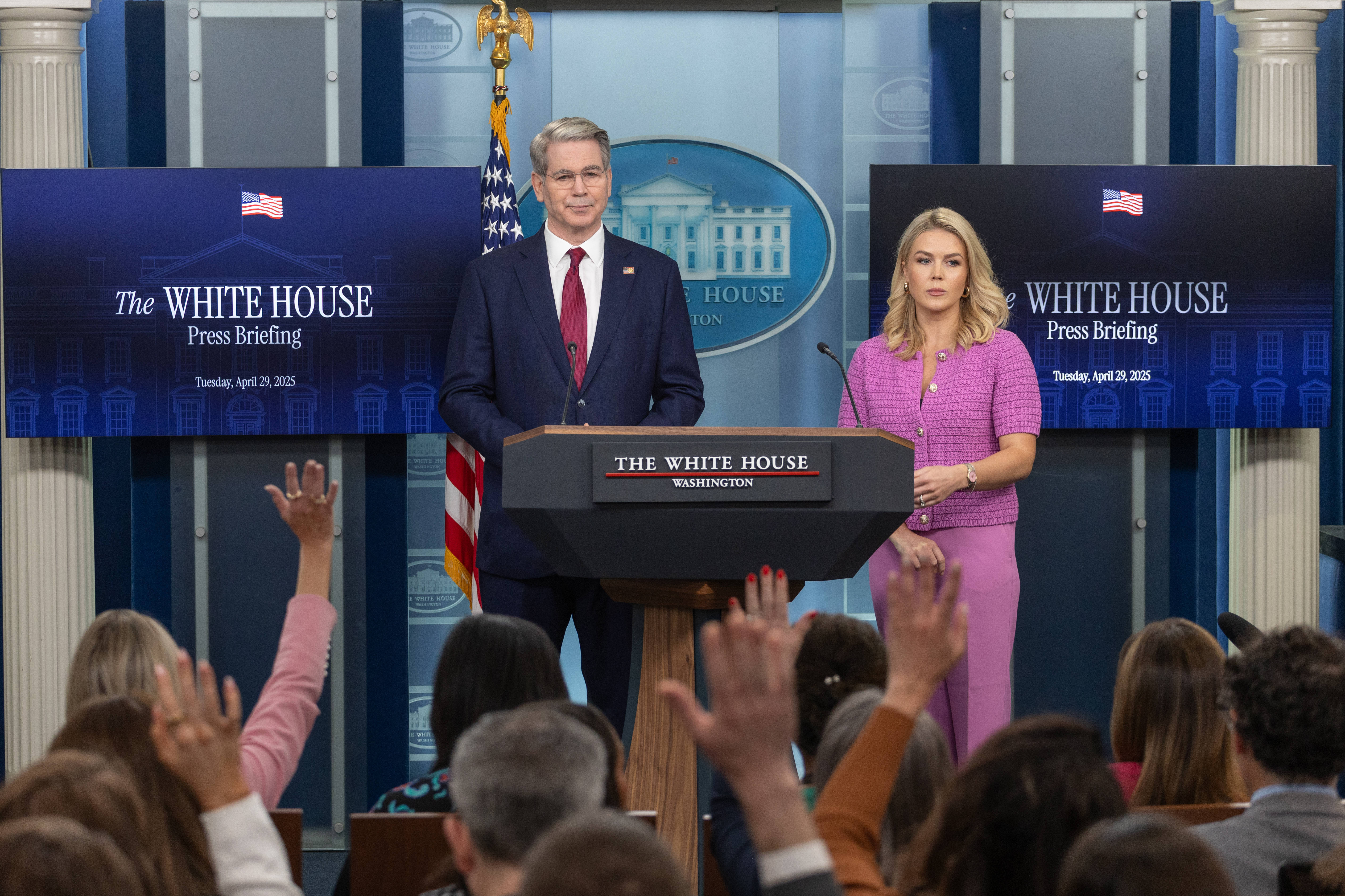 贝森特确认美联储主席候选名单扩容至11人 华尔街大佬强势入列