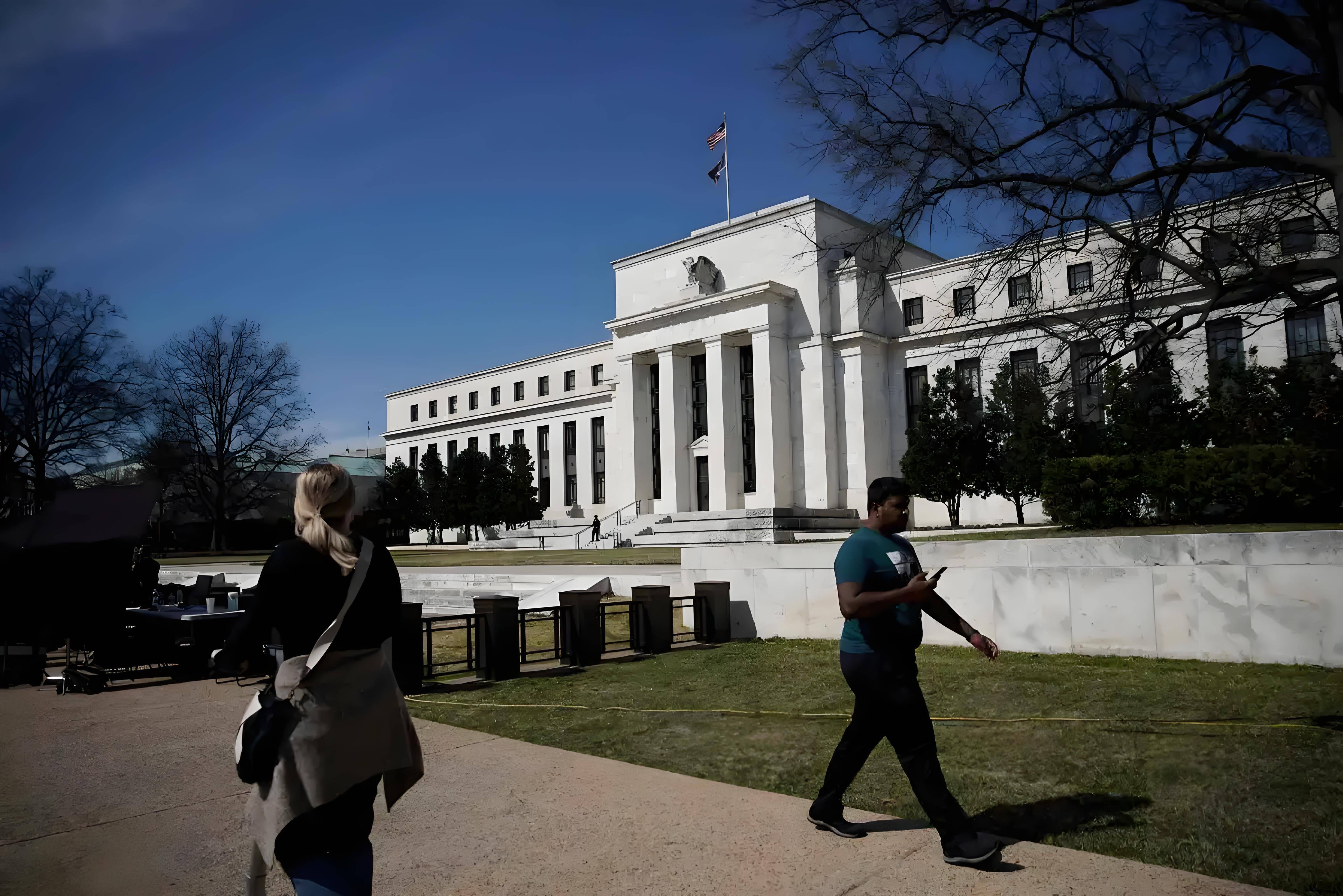 黄金又创新高！伦铜创15个月新高！市场热炒“美联储降息交易”