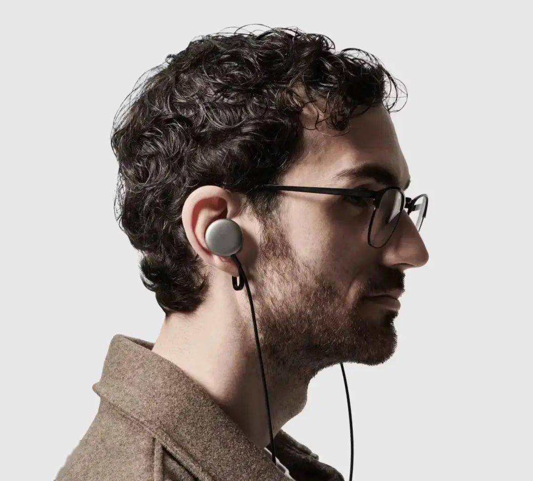 OpenAI首批智能硬件传出新消息