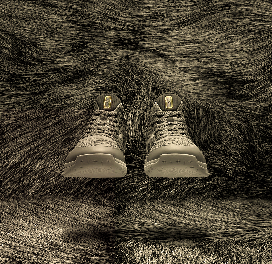 安踏股价跌超4%市值蒸发125亿港元,此前始祖鸟因喜马拉雅山脉烟花秀陷争议